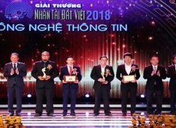 Lãnh đạo Vietnam Airlines, Jetstar Pacific trao giải Nhân tài Đất Việt năm 2018