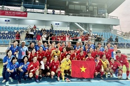 Prime Minister congratulates football teams on SEA Games semifinal berths