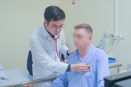 Hanoi doctors save foreign man after pickleball cardiac arrest