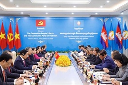 Vietnam and Cambodia strengthen political trust, deepen party-to-party ties