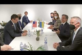 Điện bất ngờ tắt phụt giữa cuộc họp của các nhà ngoại giao Nga, Mỹ, châu Âu