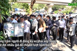 Người dân Hà Nội đổ xô đi đăng ký xe sau khi giảm 50% phí trước bạ