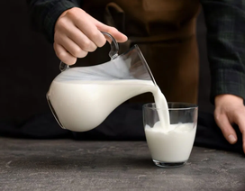 Nghiên cứu mới chỉ ra mối liên quan giữa sữa và ung thư vú