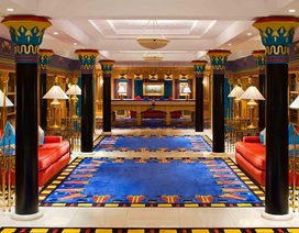 Choáng ngợp khách sạn 7 sao dát vàng 24k xa xỉ bậc nhất ở Dubai