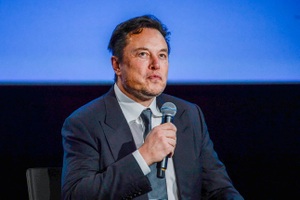 Một năm thị phi của tỷ phú Elon Musk