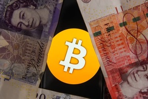 Anh tính phát hành tiền số riêng giữa "cơn bão" bitcoin