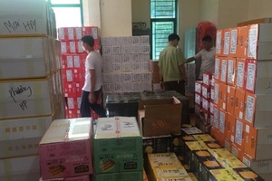 Hà Nội: Phát hiện hàng tấn bánh trung thu không rõ nguồn gốc