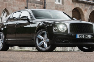 Bentley ngừng sản xuất Mulsanne, từ bỏ cuộc cạnh tranh với Phantom