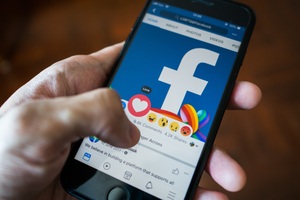 Các dịch vụ của Facebook quá tải vì Covid-19