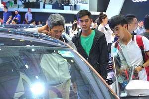 Các loại thuế phí xe hơi thay đổi thế nào trong năm 2021?