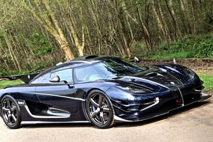 Cận cảnh chiếc Koenigsegg One:1 cực hiếm giá 7,2 triệu USD dù đã qua sử dụng