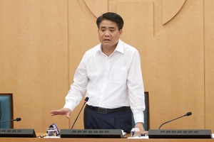 Chủ tịch Hà Nội: 20.000 bộ test nhanh ưu tiên cho người từ Đà Nẵng trở về