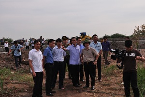 Chủ tịch Hải Phòng thị sát khu vực các nhóm giang hồ... chiếm đất