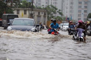 Chuyên gia nói gì về công khai ô tô bị ngập nước?