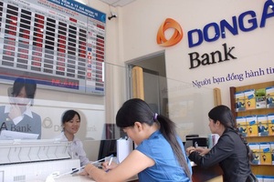 Cổ phiếu DongA Bank tái xuất với giá "sốc" sau 6 năm "đeo vòng kim cô"