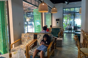 Đà Nẵng: Người lao động vui mừng trở lại công việc sau cách ly xã hội