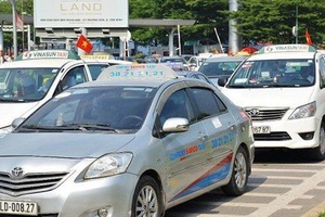 Đại gia taxi Singapore thua trắng trên đất Việt