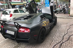 Đặng Lê Nguyên Vũ bán bộ đôi siêu xe Lamborghini hàng hiếm