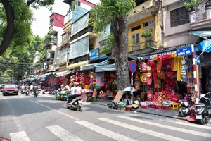 Đầu lân, trống gỗ thuần Việt "hồi sinh", lấn át đồ chơi trung thu Trung Quốc