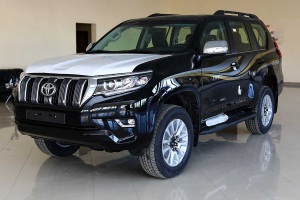 Đến lượt Land Cruiser Prado, Ford Everest giảm giá cả trăm triệu đồng