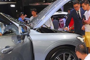 Doanh số bán xe tăng sốc, các hãng ô tô" chạy nước rút" mùa xe cuối năm