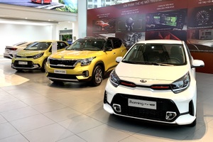 Doanh số ô tô tháng đầu năm 2021 giảm mạnh, thị trường chờ xe mới