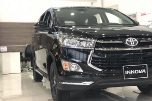 Doanh số xe trong nước suy thoái, ông lớn Toyota Việt Nam "ôm hận"