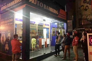 Vụ tài khoản DongA Bank bị “bốc hơi”: Khách hàng muốn tạm ứng 100%