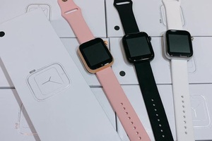 Đồng hồ "nhái" Apple Watch nhan nhản, giá chưa tới 500.000 đồng