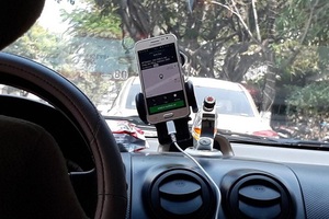 Dự thảo quy định quản lý đối với Grab taxi tiếp tục bị phản đối