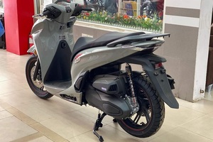 Honda SH 350i chênh tới 50 triệu đồng tại đại lý, giá tăng từng ngày