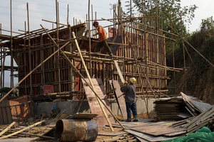 Lào bị hạ cấp tín dụng xuống mức thấp nhất – báo hiệu rủi ro vỡ nợ thực sự