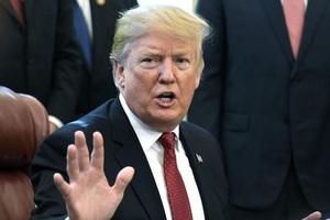 Mất dần kiên nhẫn, ông Trump dọa tăng thuế với 200 tỷ USD hàng Trung Quốc
