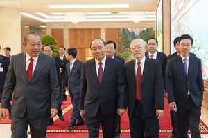 “Mây đen phủ lên toàn cầu, mặt trời vẫn tỏa nắng ở Việt Nam”