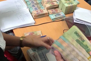 Môi giới bất động sản: Chạy quảng cáo quá tiền lương, nơm nớp lo “cắt máu”