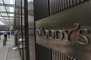 Moody’s hạ triển vọng tín nhiệm Việt Nam