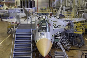 Nga "khoe" ảnh nhà máy sản xuất "bóng ma bầu trời" Su-57