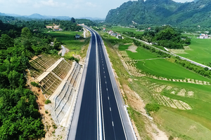 Nhà thầu nội “so găng”, cạnh tranh khốc liệt tại Dự án cao tốc Bắc - Nam