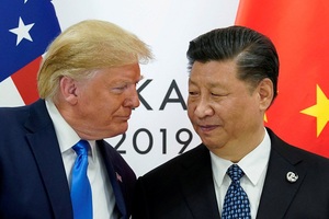 Ông Trump tuyên bố áp thuế 300 tỷ USD hàng Trung Quốc