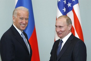 Phản ứng bất ngờ của Tổng thống Putin khi bị "hỏi khó" về ông Biden