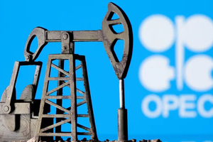 OPEC+ gia hạn kế hoạch cắt giảm sản lượng tới cuối năm 2025