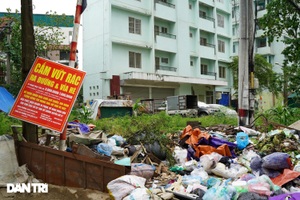 Vô vàn người thiếu nhà, nơi có nhà thì bỏ hoang u ám: Vì đâu nên nỗi?