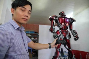 Robot made in Việt Nam ra đời... từ rác