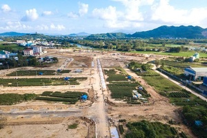 Rủi ro buôn đất: Ôm bao tải tiền vào Đà Nẵng đánh lớn, ai ngờ về với gánh nợ to dần