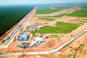 Sân bay Long Thành "gặp khó" vì Covid-19