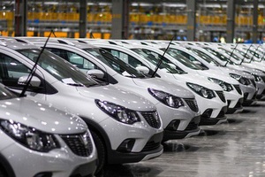 Sắp hết ưu đãi lo ô tô tăng giá, cuối năm rủ nhau mua xế hộp
