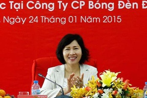 Sự nghiệp “lừng lẫy” và ồn ào của bà Hồ Thị Kim Thoa