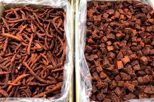 Thịt bò khô 100 ngàn đồng/kg, rùng mình câu trả lời của người bán