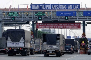 Thủ tướng: Thu phí tự động không dừng đường bộ ngay trong năm 2020