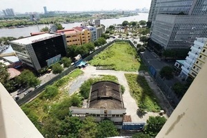 Triệu dân “nín thở” chờ chính sách mới về giá điện, giá xăng